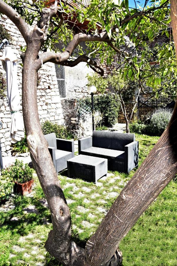 Вілла Il Giardino Di Adele Сермонета Екстер'єр фото